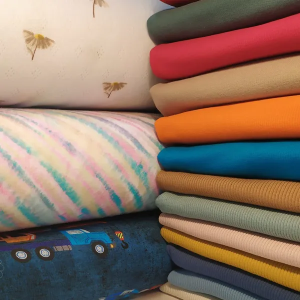 Nettbutikk med unike egendesignede produkter.